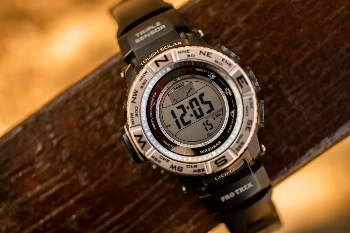 How to Use a GPS Watch with a Paper Map